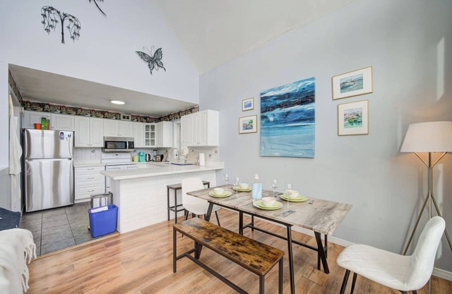 Fall Color On the Lake