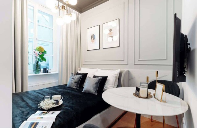 Fall in love with the beautiful Old Town of Warsaw