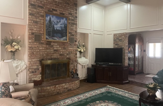 Fall Spa Haven- Sleeps 8-9