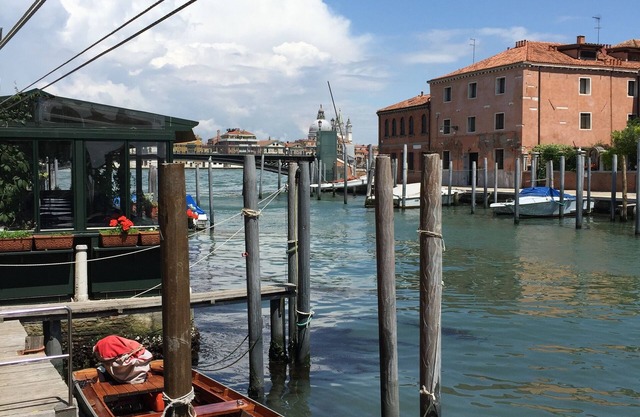FAMILY APARTMENT WITH CANAL VIEW