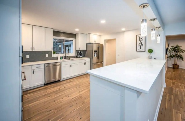 Family & Friends, Entertainment Home Indian Hill