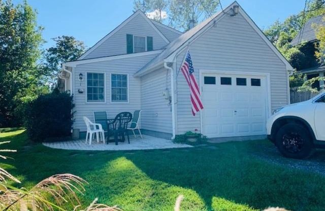 Family Retreat at York Beach Y609 Brought to you by GetAway Vacations