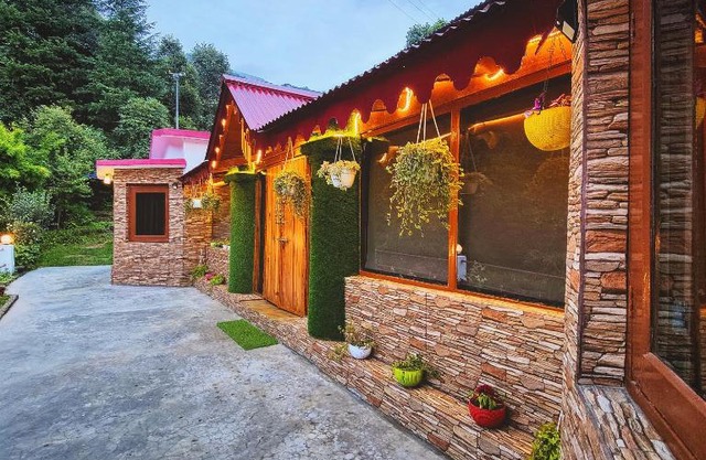 Family Retreat - The Forest Dak Bangalow