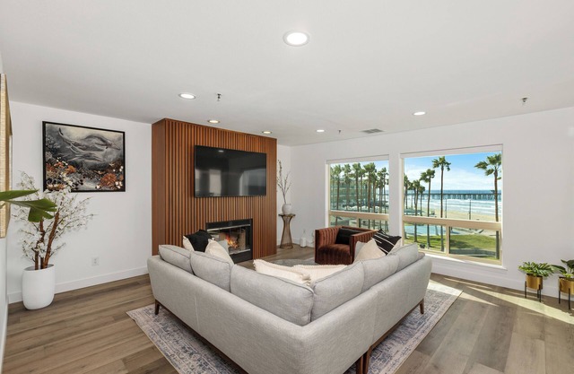 Fantastic Views - Oceanfront 2 Bedroom - - Remodeled March 2025