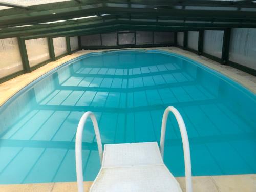 Farmyard at Kerespars, 3 Houses, Sleeps 30 with pool