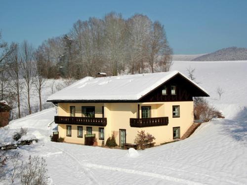 Ferienhaus mit Sauna in Skigebietsnähe
