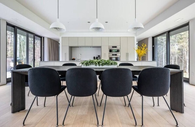 Fernbrook: gorgeous modern luxury in the forest