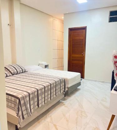 Flat com quarto e sala