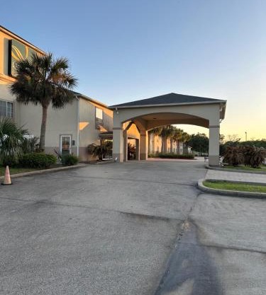 Franklin Inn & Suites