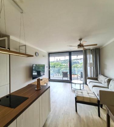 Free Parking Modern Smíchov Apartment With Large Balcony