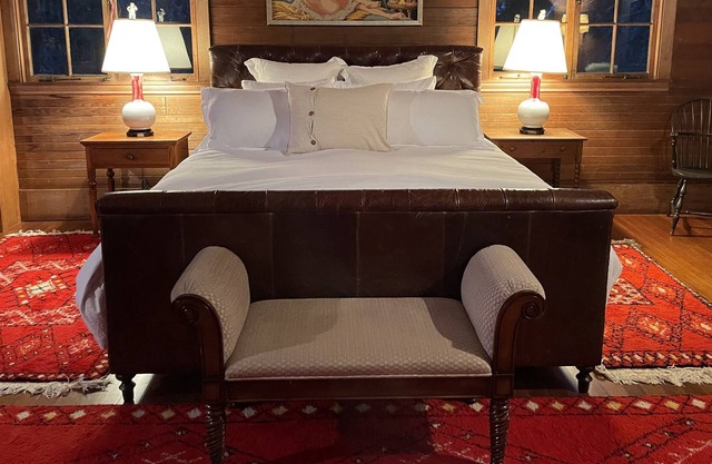 Full Moon Retreat Home with Sweeping Bay Views