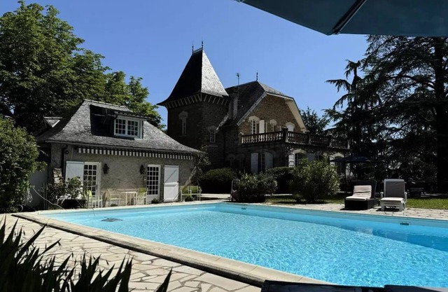 Gîte de France Pool house and tennis 3 ears - Gîte de France 7 people