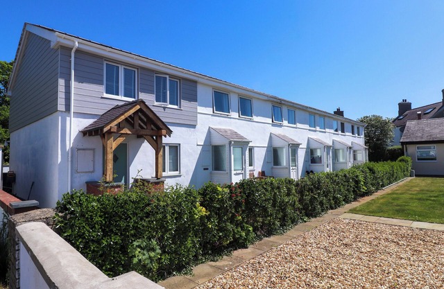 GALWAD Y MÔR, family friendly, country holiday cottage in Morfa Nefyn