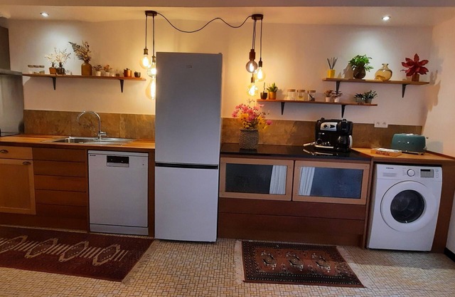 Gîte du Lay. Spacious and comfortable, ideal for families and friends