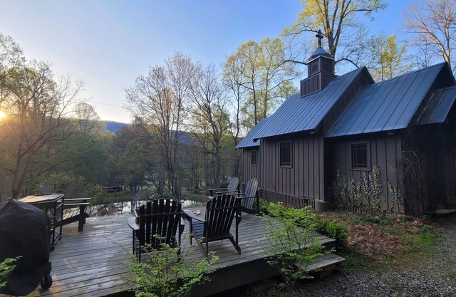 Glamping at the Chapel—Wood-Fired Sauna Available