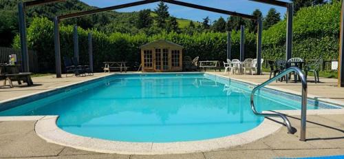 Glan yr Afon Un - Relax Recuperate Enjoy