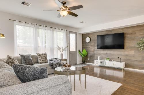 Golf, Bike, Fish and More Family Getaway in Katy