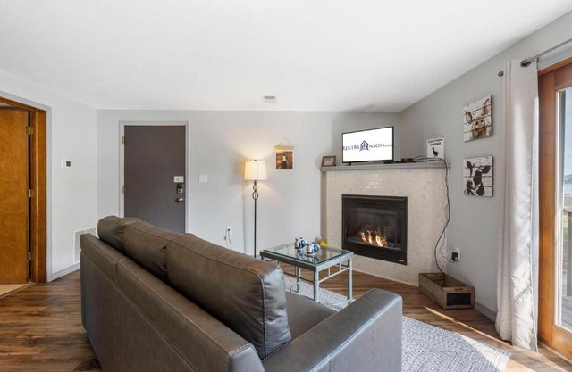 Goose's Gander Suite