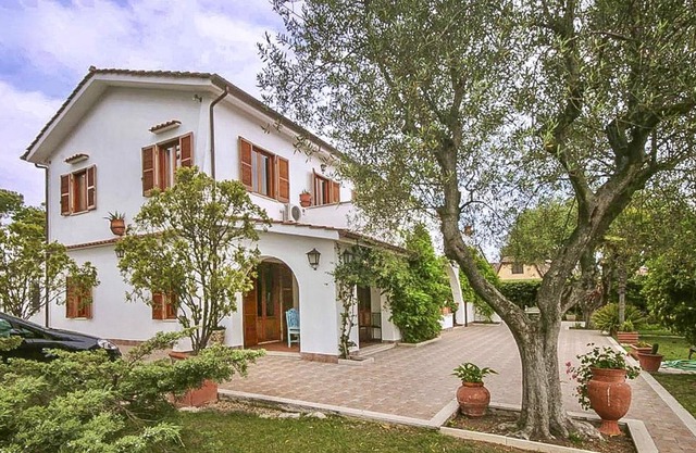 Gorgeous Home In Ardea With Wifi