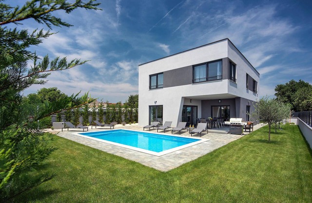Gorgeous home in Pula