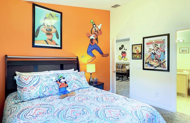 Gorgeous Home w/Private Pool/SPA/Game Room 28361