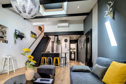 Grand duplex - Parking privé - Centre - Calme