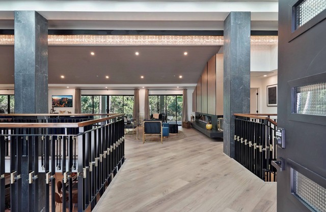 Grand Retreat 7Bed/6.5Bath/Pool/Theater/6k+sqft