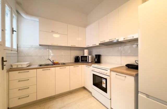 Gtrip Nea Smyrni Apartment - 3421