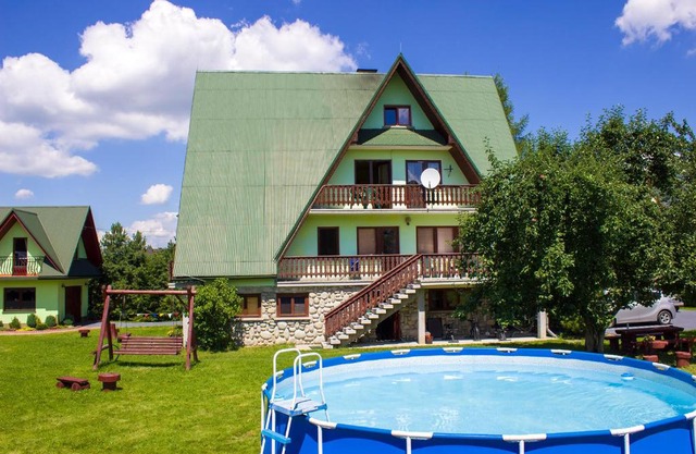 Hacjenda - Apartamenty i Pokoje Gościnne