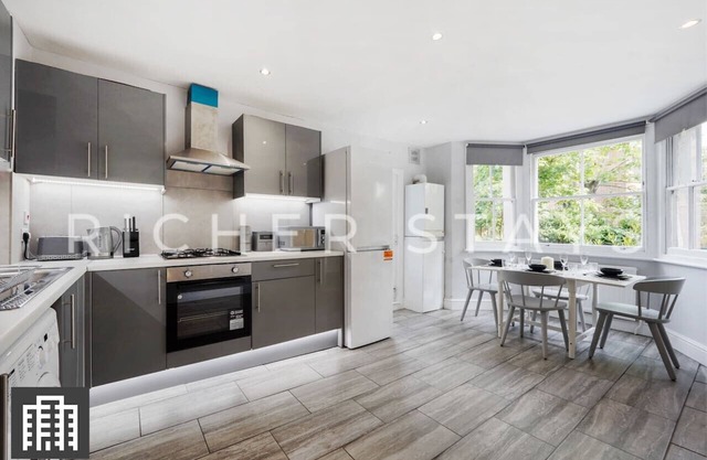 Hackney Guest Rooms | Spacious Double (RM2)