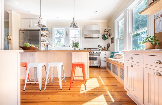 Hang By The Pool or Walk To Town