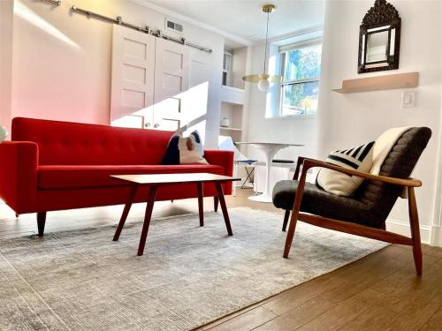 Heart of Mount Pleasant - with parking