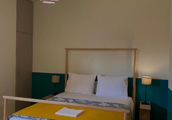 Helen's cozy studio (close to the airport)