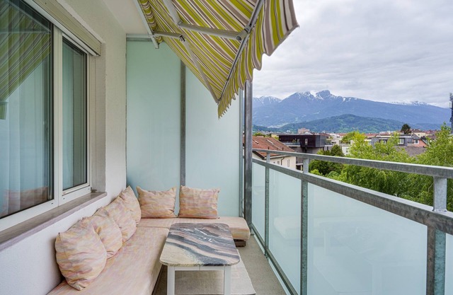 Helle, Gemütliche Wohnung mit Bergblick