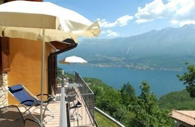 Holiday apartment Tignale for 1 - 4 persons with 2 bedrooms - Holiday apartment
