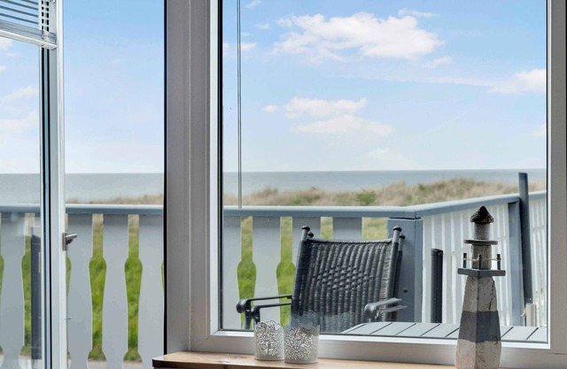 Holiday home apartment with seaview