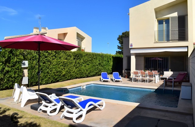 Holiday Home 'Carpe Diem' with Private Pool, Wi-Fi and Air Conditioning