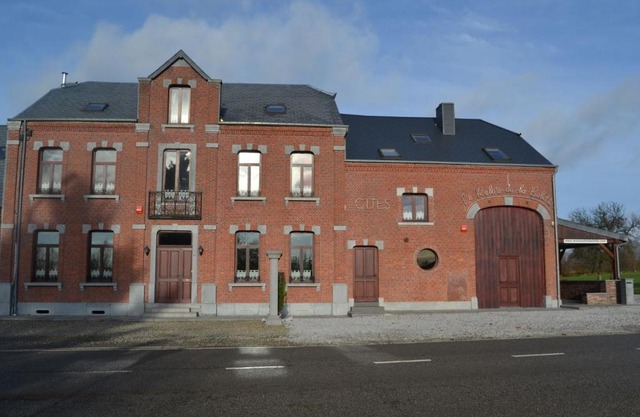 Holiday home in Cul-des-Sarts near Forest