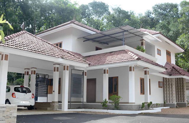 Holiday Home in Pala. Quiet,cozy, eco-friendly house close to the market & city.