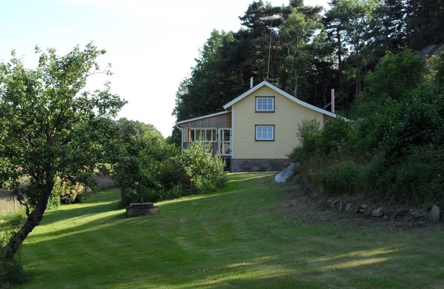 Holiday home in the west coast archipelago on the island of Valön