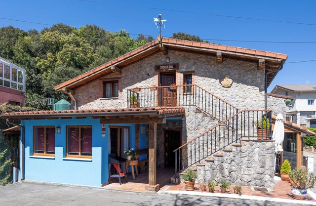 Holiday Home 'Posada Paraso Iris' with Mountain View, Private Garden and Wi-Fi