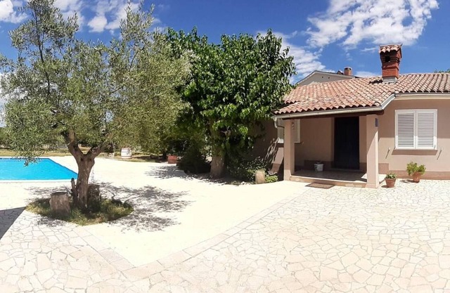 Holiday house Jadreski for 1 - 6 persons with 2 bedrooms - Holiday house