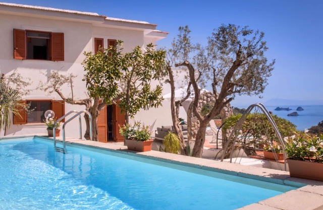 Holiday house Massa Lubrense for 1 - 8 persons with 4 bedrooms - Row house