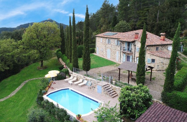 Holiday house Montecastelli for 1 - 7 persons with 3 bedrooms - Farmhouse