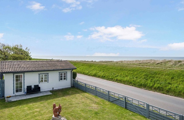 Holiday in the first row to the water