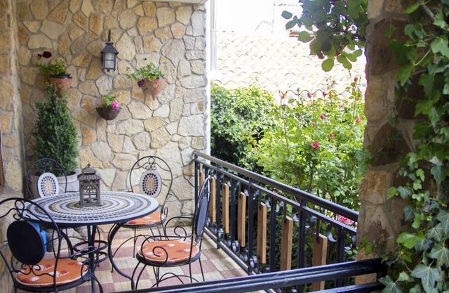 Homerez - Big house for 10 ppl. with garden and terrace at Abejar