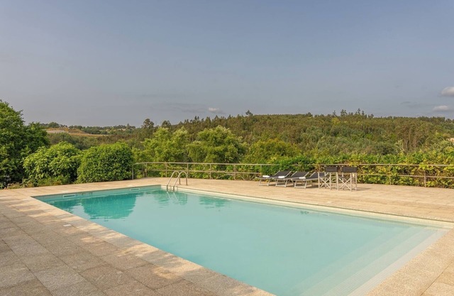 HostWise - Quiet and Modern Villa w/Pool and River