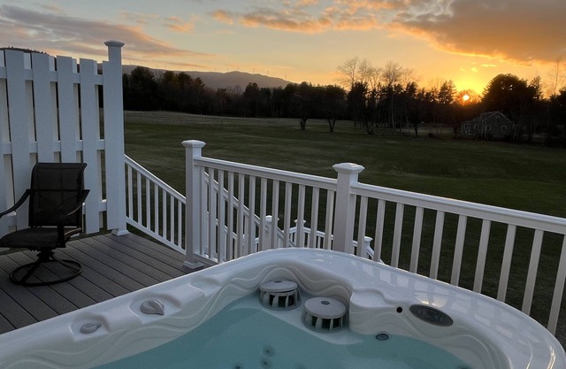 Hot Tub At Sunset View Farm (2 adults and 3 kids)