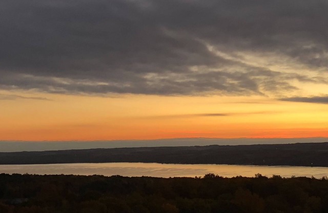 Hot Tub. Lake Views. Wine Country & Golf. Your Canandaigua Escape Awaits!