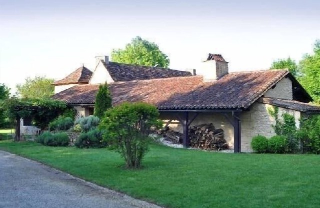 House 12 Pers. Hamlet Dordogne
